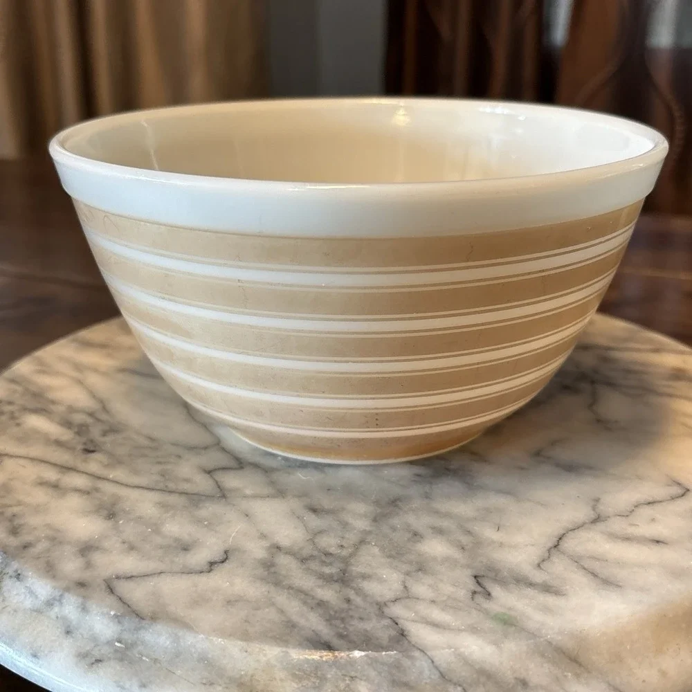 VTG 60s MCM Pyrex 402 Rainbow Ovenware Sandlewood Tan Stripes 1.5 Qt Mixing Bowl
